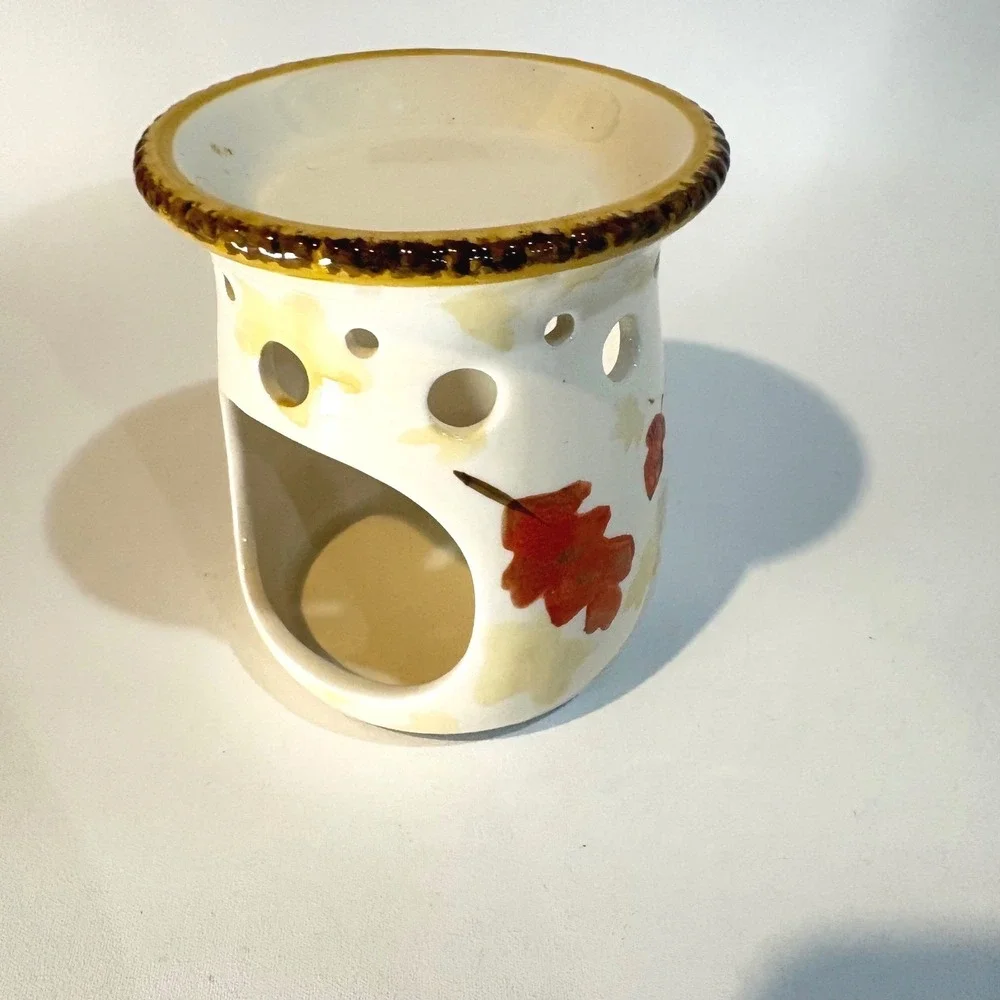 Autumn Leaves Ceramic Tea Light Wax Warmer Fall Acorn Scalloped Rim Cream 5in